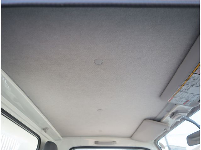 ISUZU ELF 2023 Image 31