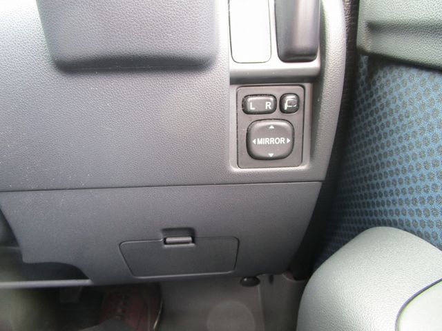 TOYOTA PIXIS VAN 4WD 2016 Image 31