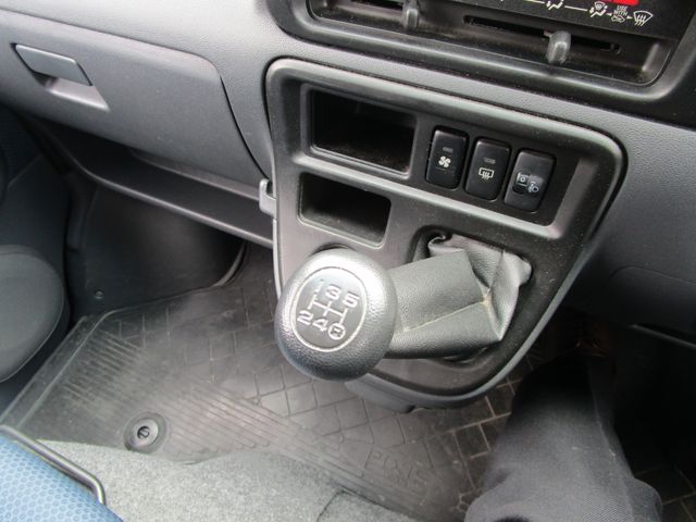 TOYOTA PIXIS VAN 4WD 2016 Image 31