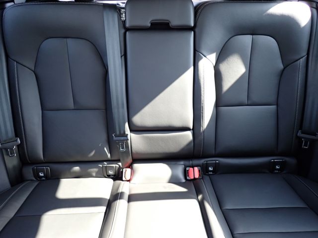 VOLVO XC40 2025 Image 31