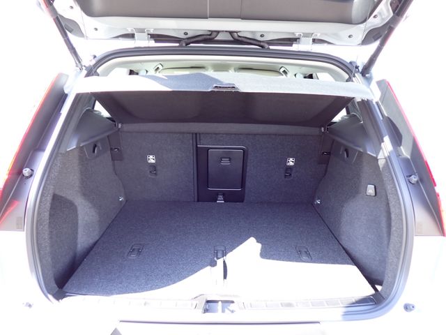 VOLVO XC40 2025 Image 31