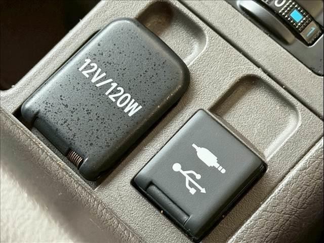 TOYOTA LANDCRUISER PRADO 2018 Image 31