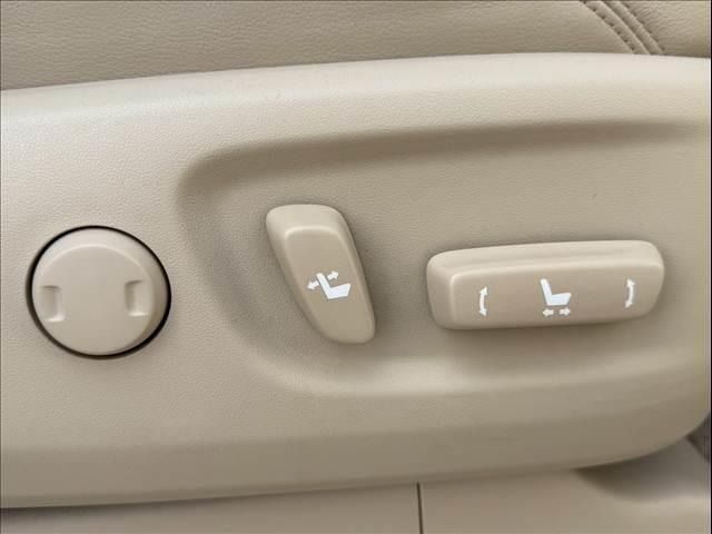 TOYOTA LANDCRUISER PRADO 2018 Image 31