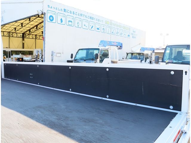 MITSUBISHI CANTER 2025 Image 31