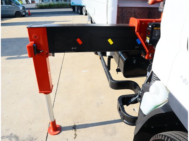 MITSUBISHI CANTER 2025 Image 31