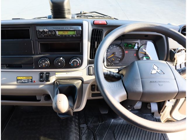 MITSUBISHI CANTER 2025 Image 31