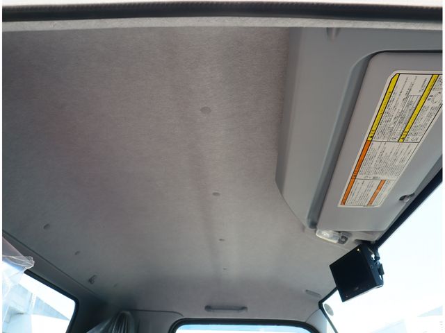 MITSUBISHI CANTER 2025 Image 31