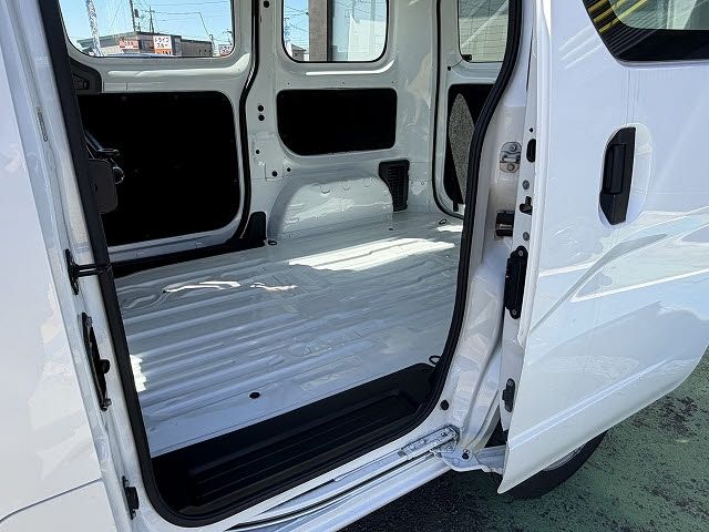 NISSAN NV200 VANETTE VAN 2021 Image 31