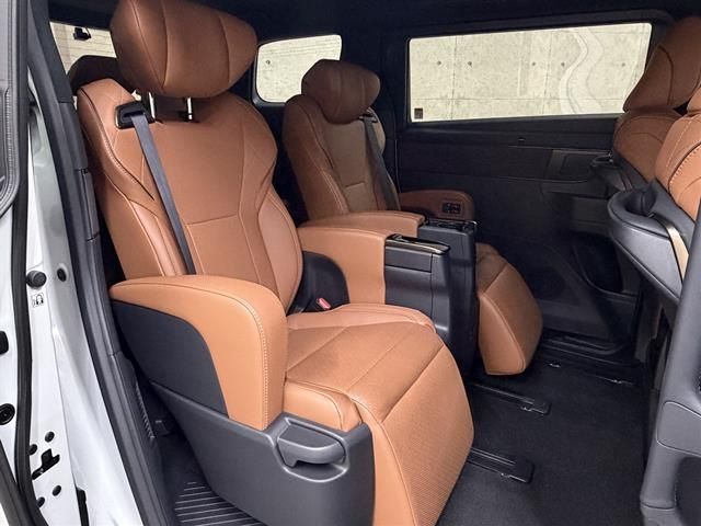 TOYOTA VELLFIRE  HYBRID 2025 Image 31