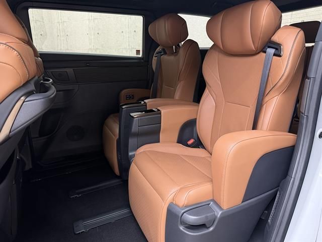 TOYOTA VELLFIRE  HYBRID 2025 Image 31