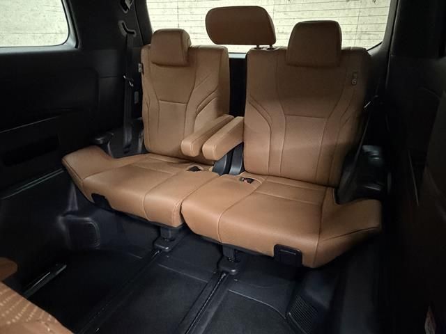 TOYOTA VELLFIRE  HYBRID 2025 Image 31