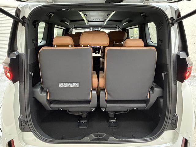 TOYOTA VELLFIRE  HYBRID 2025 Image 31