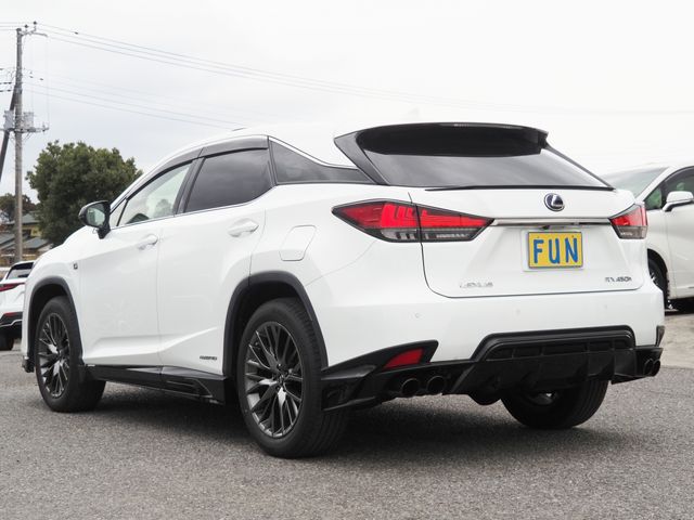 TOYOTA LEXUS RX450H 2WD 2022 Image 31