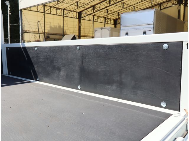 MITSUBISHI CANTER 2024 Image 31