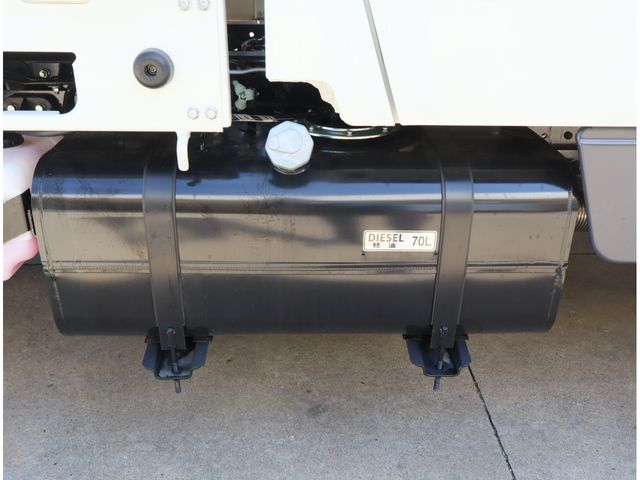 MITSUBISHI CANTER 2024 Image 31