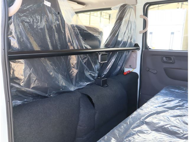 MITSUBISHI CANTER 2024 Image 31