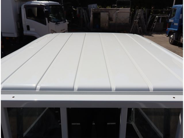 MITSUBISHI CANTER 2024 Image 31