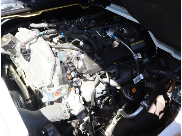 MITSUBISHI CANTER 2024 Image 31