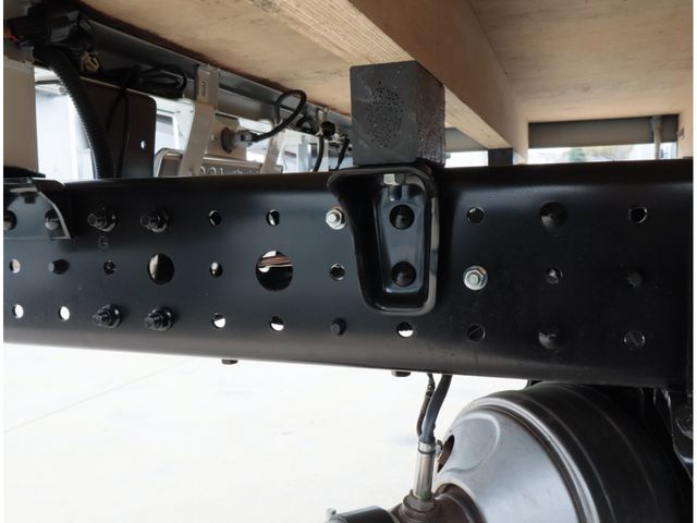 MITSUBISHI CANTER 2025 Image 31