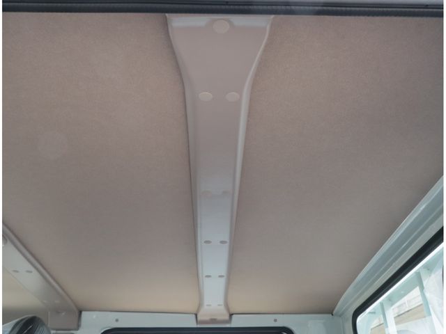 MITSUBISHI CANTER 2025 Image 31