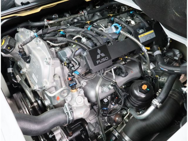 MITSUBISHI CANTER 2025 Image 31