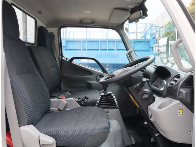 HINO DUTRO 2024 Image 31