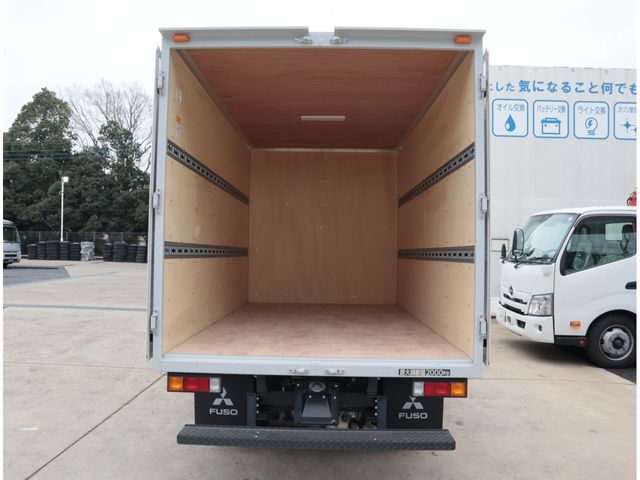 MITSUBISHI CANTER 2022 Image 31