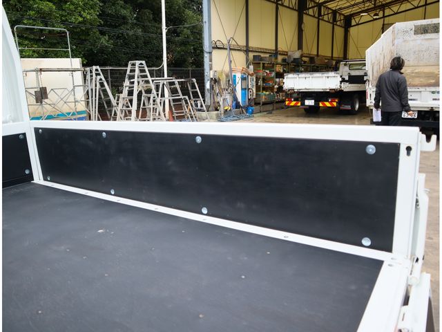 MITSUBISHI CANTER 2025 Image 31