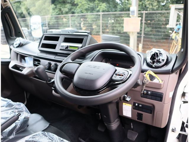 MITSUBISHI CANTER 2025 Image 31