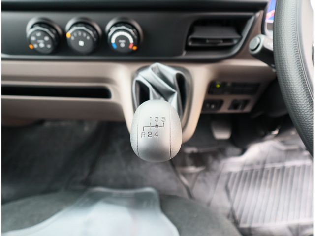 MITSUBISHI CANTER 2025 Image 31