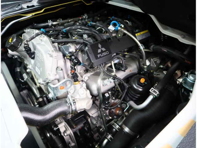 MITSUBISHI CANTER 2025 Image 31