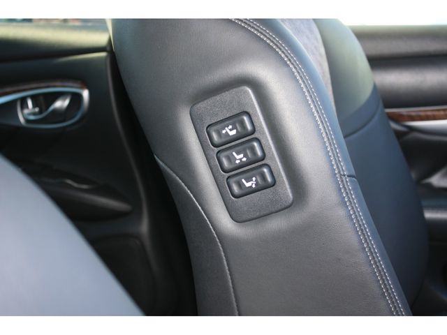 NISSAN FUGA 2015 Image 31