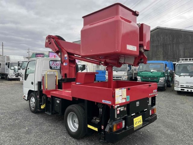 ISUZU ELF 2012 Image 31