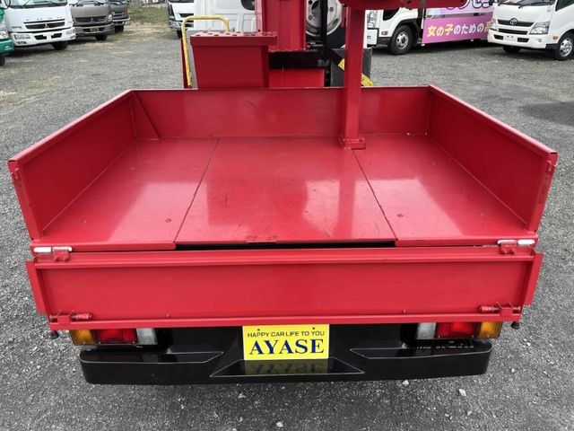 ISUZU ELF 2012 Image 31