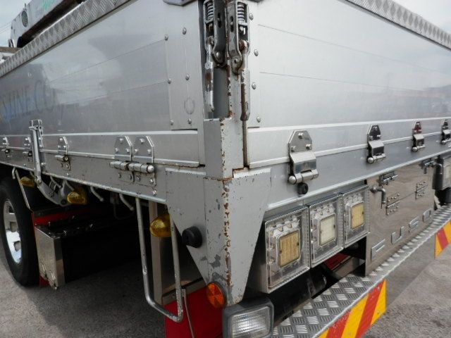 MITSUBISHI FUSOU FIGHTER 2013 Image 31