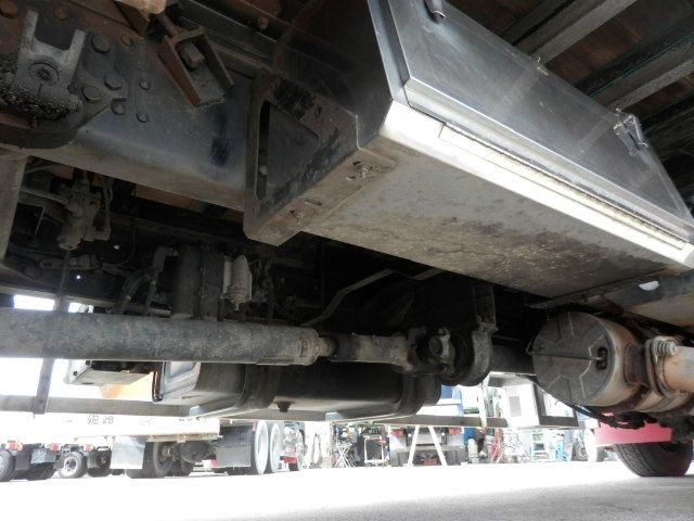 MITSUBISHI FUSOU FIGHTER 2013 Image 31