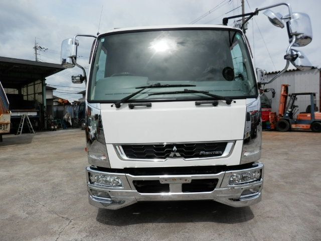 MITSUBISHI FUSOU FIGHTER 2013 Image 31