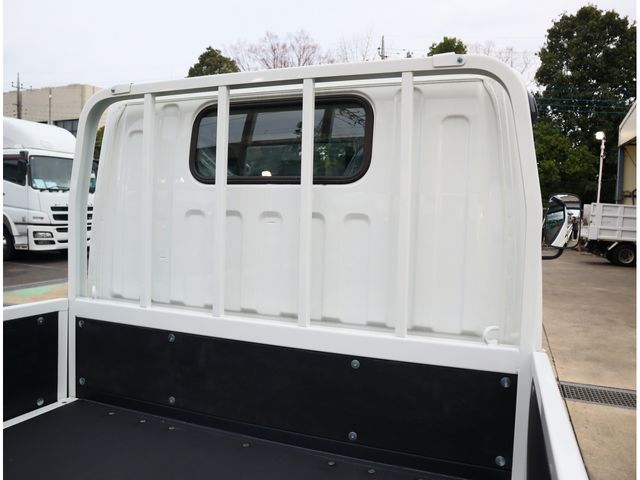 MITSUBISHI CANTER 2025 Image 31