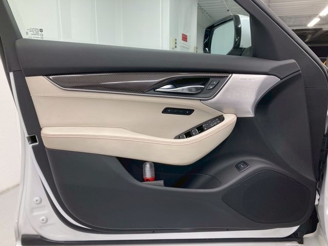 CADILLAC CT5 2023 Image 31