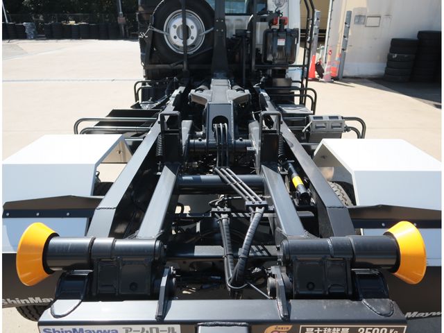 MITSUBISHI FUSOU FIGHTER 2024 Image 31