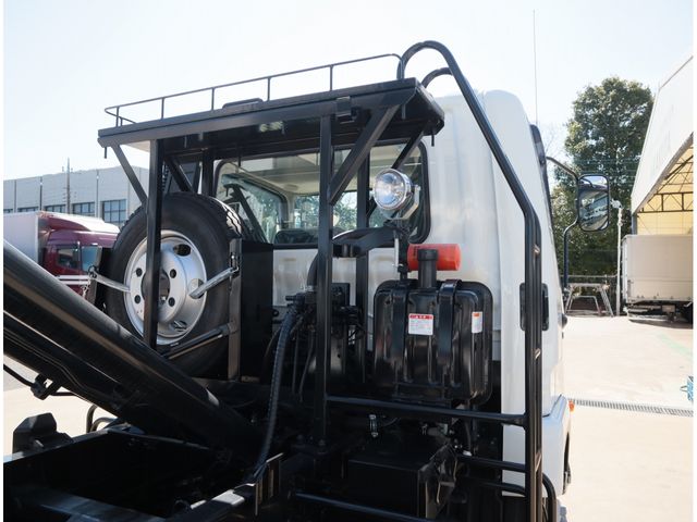 MITSUBISHI FUSOU FIGHTER 2024 Image 31