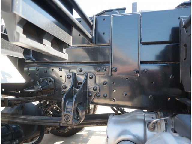 MITSUBISHI FUSOU FIGHTER 2024 Image 31