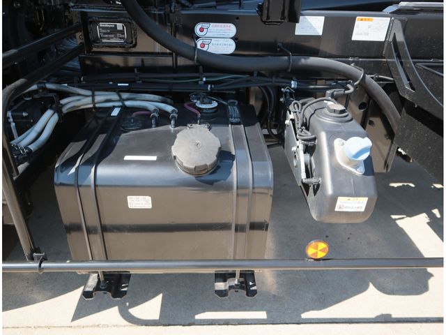 MITSUBISHI FUSOU FIGHTER 2024 Image 31