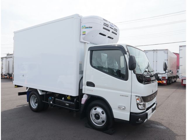 MITSUBISHI CANTER 2025 Image 31