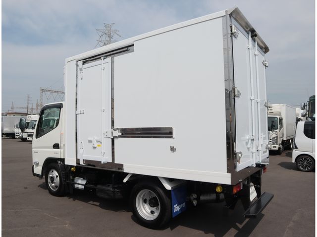 MITSUBISHI CANTER 2025 Image 31