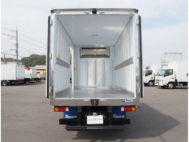 MITSUBISHI CANTER 2025 Image 31