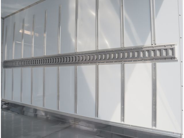 MITSUBISHI CANTER 2025 Image 31