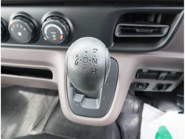 MITSUBISHI CANTER 2025 Image 31