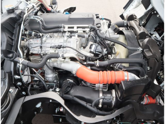 MITSUBISHI CANTER 2025 Image 31