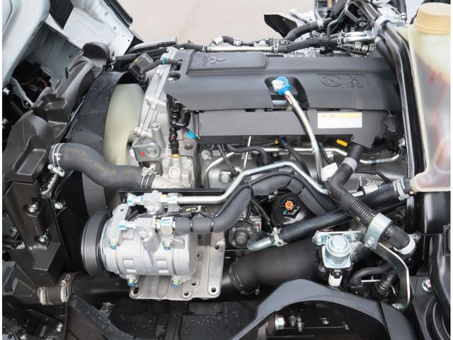 MITSUBISHI CANTER 2025 Image 31